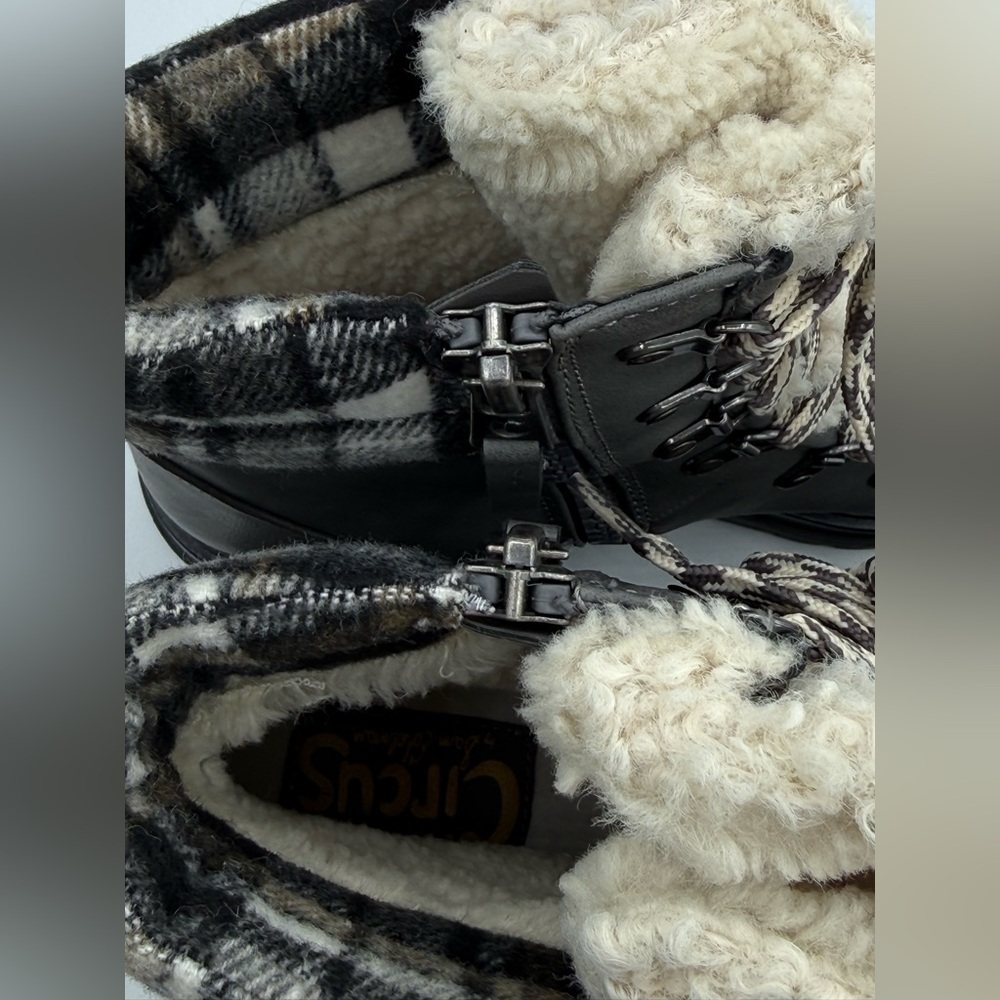 Circus by Sam Edelman Giselle Faux Fur Plaid Hiker Ankle Side Zip Boots  Size 9 - Picture 15 of 16